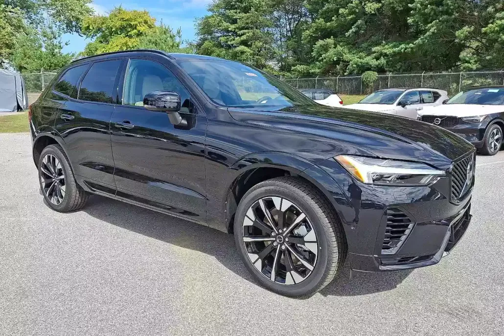 2026 Volvo XC60 Hybrid T8 Plus photo 1