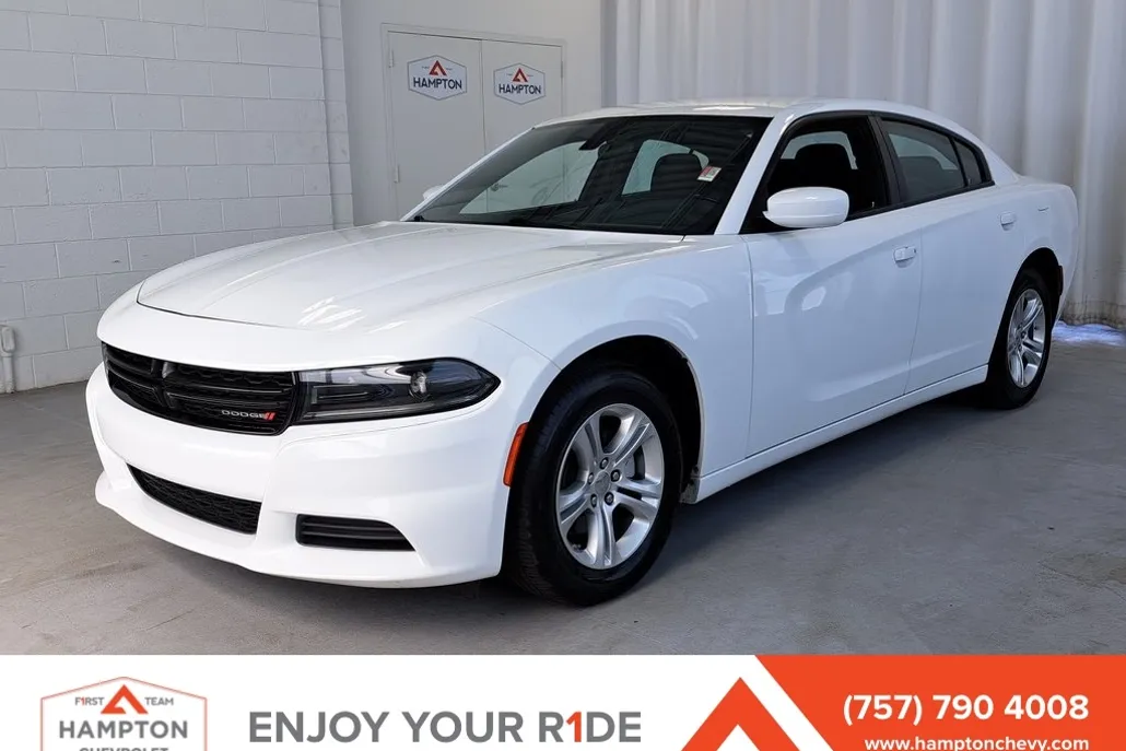 2022 Dodge Charger SXT photo 1