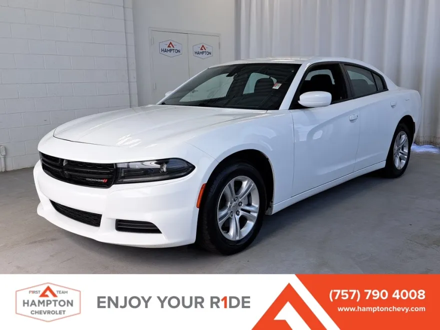 2022 Dodge Charger SXT photo 1