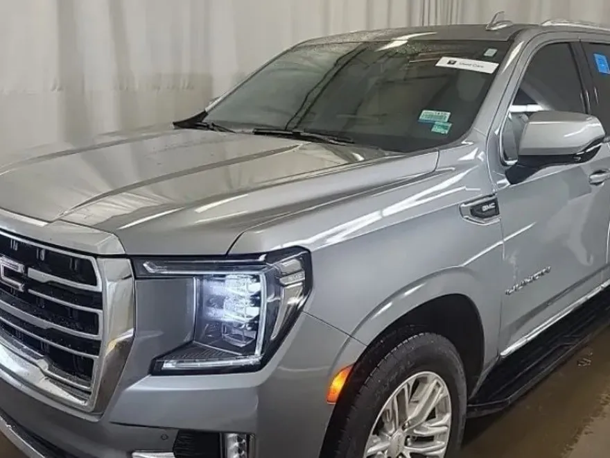 2024 Gmc Yukon SLT photo 1