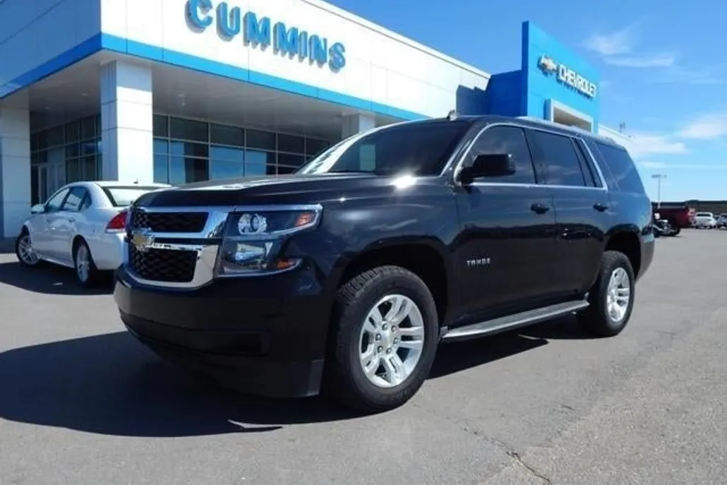 2015 Chevrolet Tahoe Base photo 1