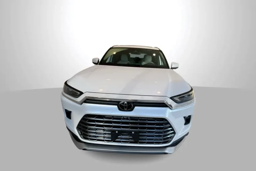2026 Toyota Highlander Hybrid Platinum photo 1
