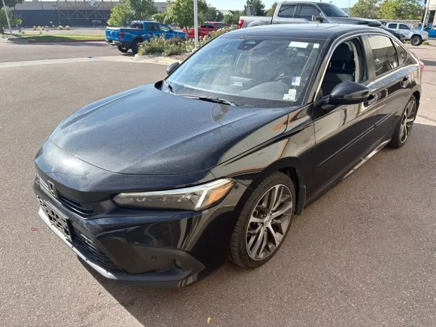 2022 Honda Civic Touring photo 1