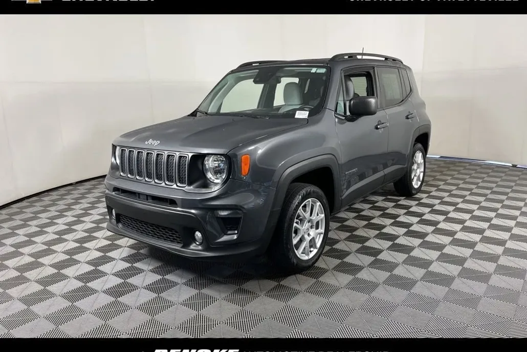 2022 Jeep Renegade Latitude photo 1