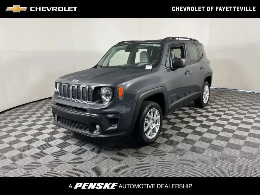 2022 Jeep Renegade Latitude photo 1