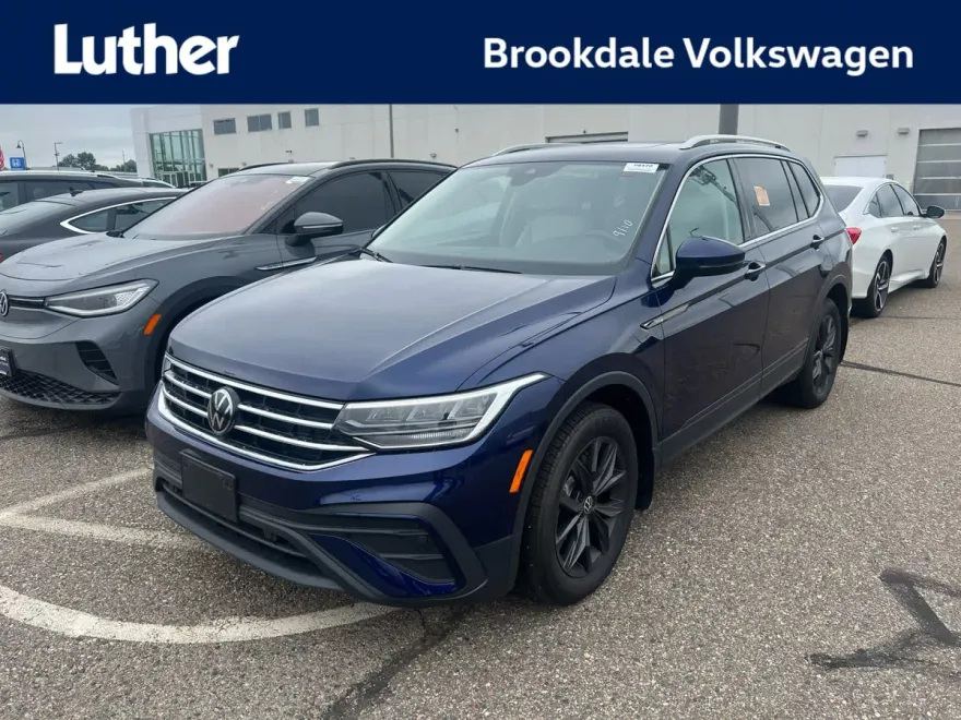 2024 Volkswagen Tiguan SE Wolfsburg Edition photo 1