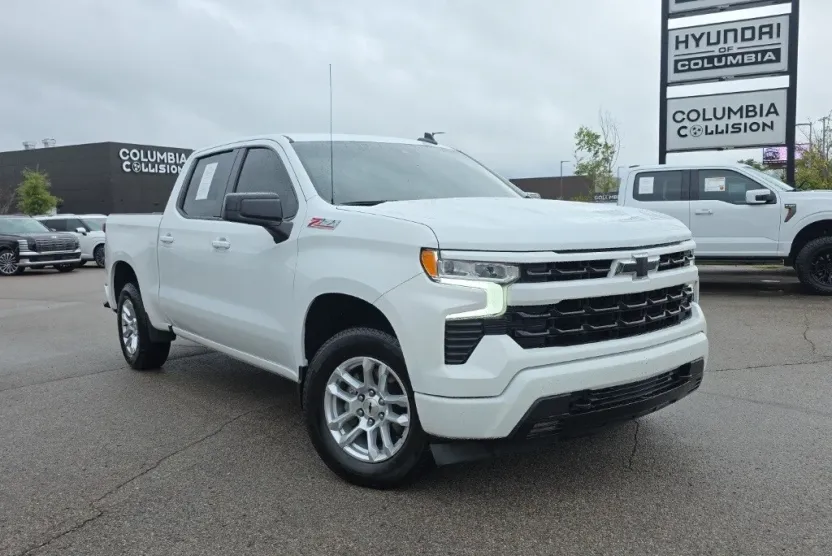 2022 Chevrolet Silverado 1500 RST photo 1