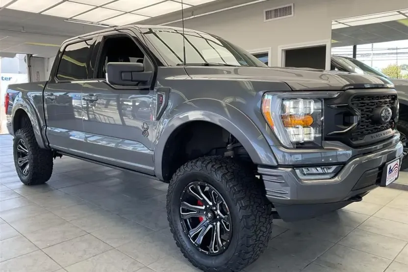 2021 Ford F-150 XLT photo 1