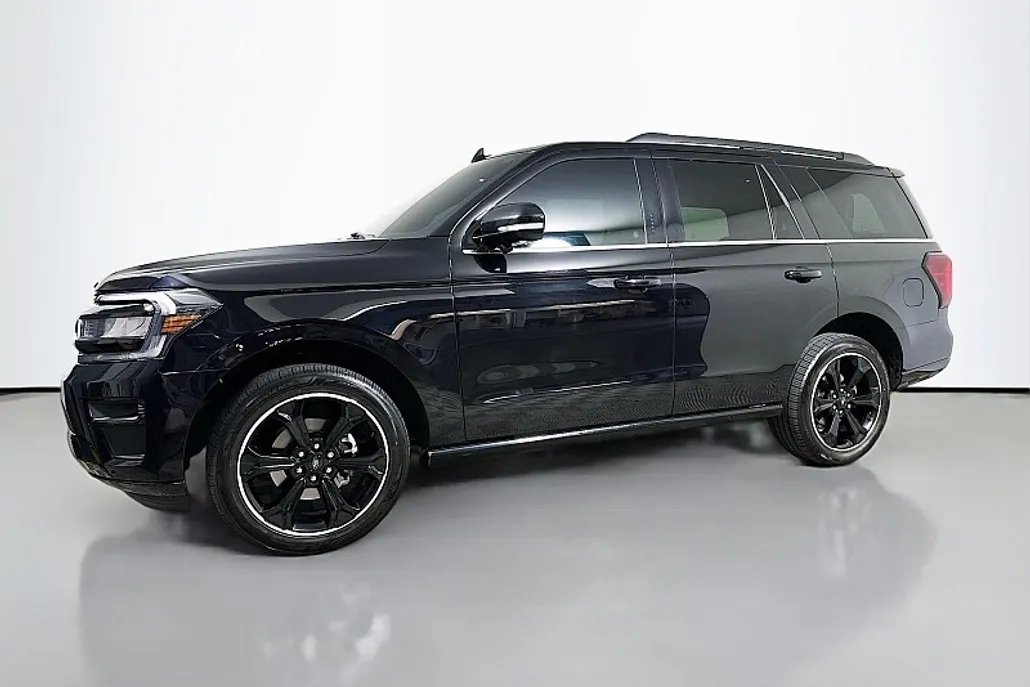 2023 Ford Expedition Limited photo 1