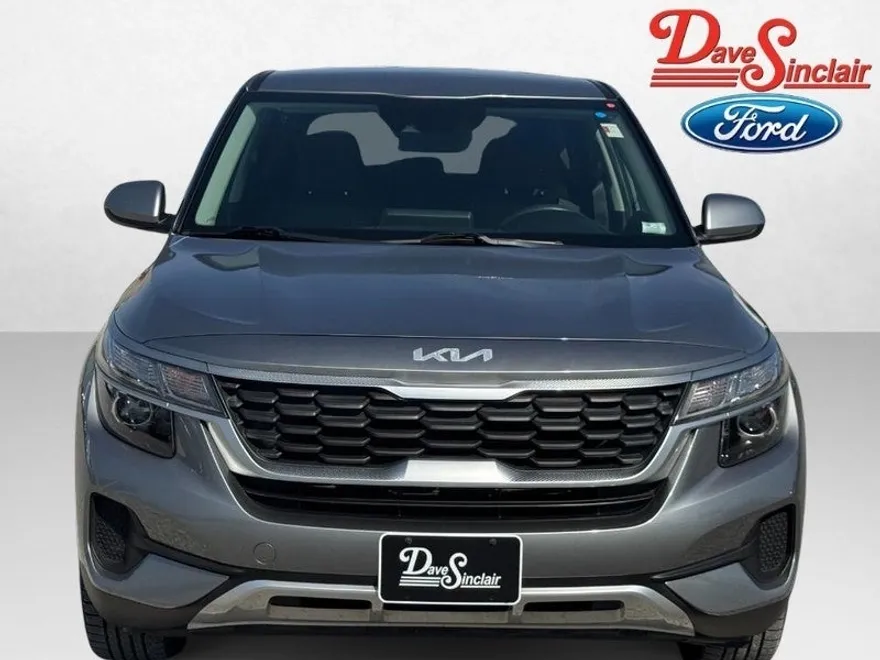 2022 Kia Seltos LX photo 1