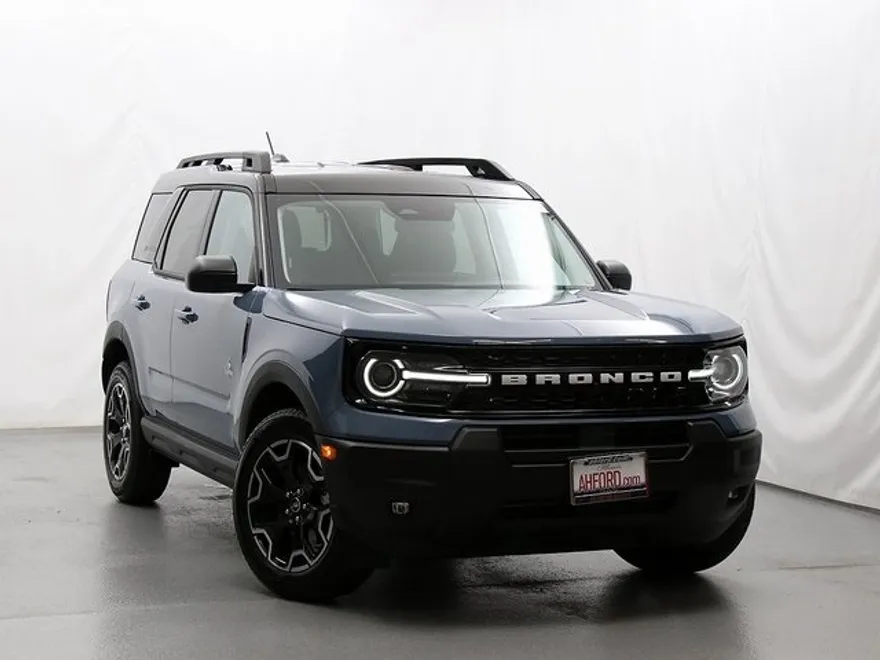 2025 Ford Bronco Sport Outer Banks photo 1
