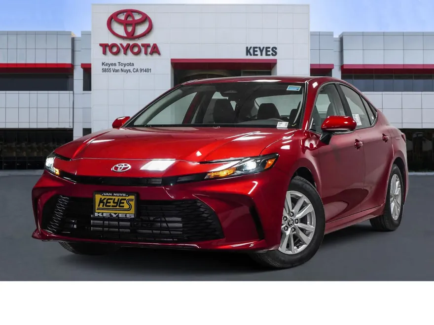 2025 Toyota Camry LE photo 1