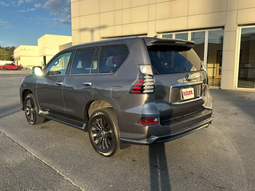 2023 Lexus GX 460 Premium photo 1