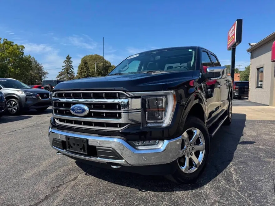 2023 Ford F-150 Lariat photo 1
