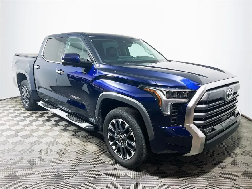 2022 Toyota Tundra Limited photo 1