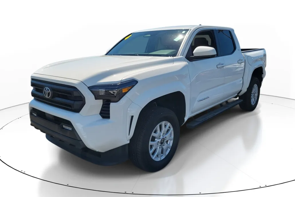 2024 Toyota Tacoma SR5 Double Cab photo 1