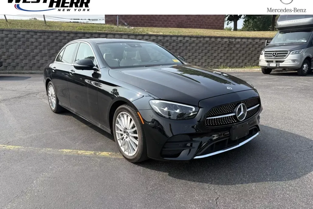 2023 Mercedes Benz E 350 4MATIC Sedan photo 1