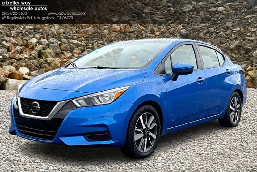 2021 Nissan Versa SV photo 1