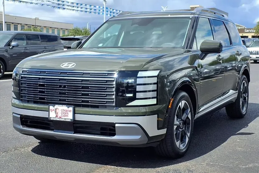 2026 Hyundai Palisade Limited photo 1
