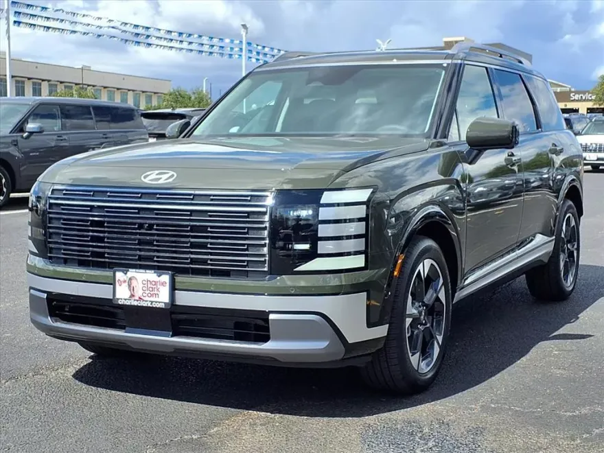 2026 Hyundai Palisade Limited photo 1