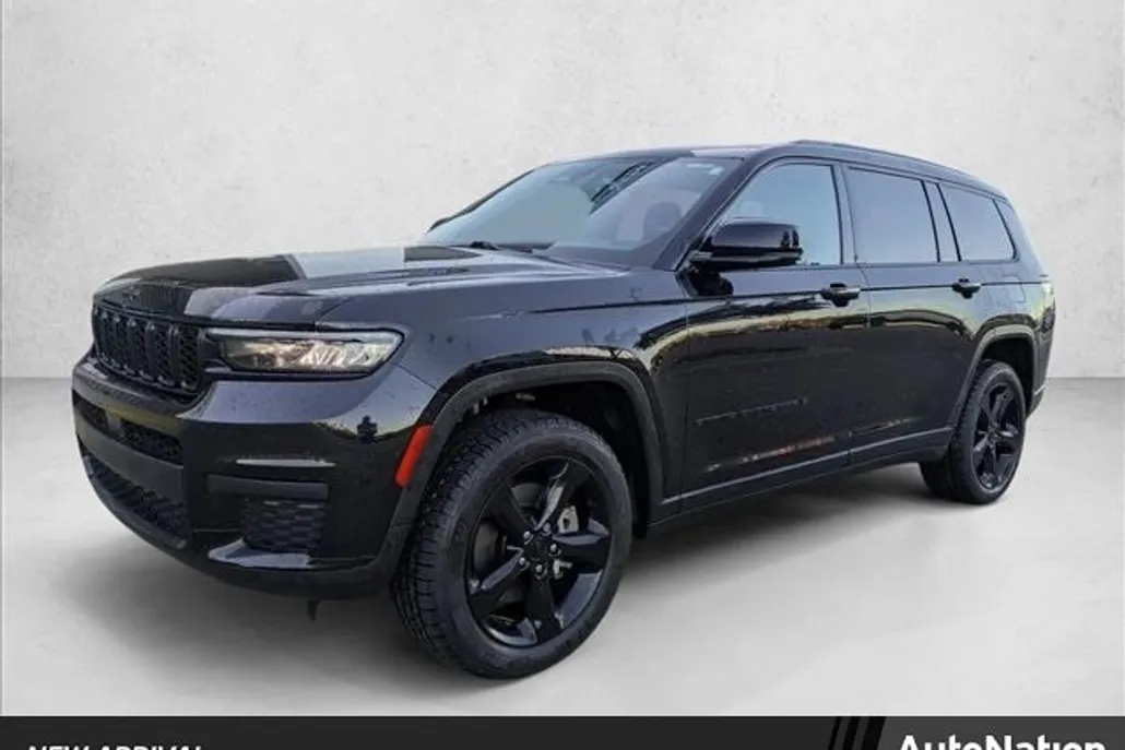 2021 Jeep Grand Cherokee Altitude photo 1