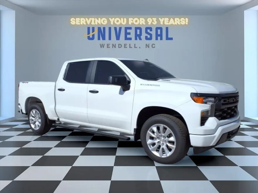 2025 Chevrolet Silverado 1500 Custom photo 1