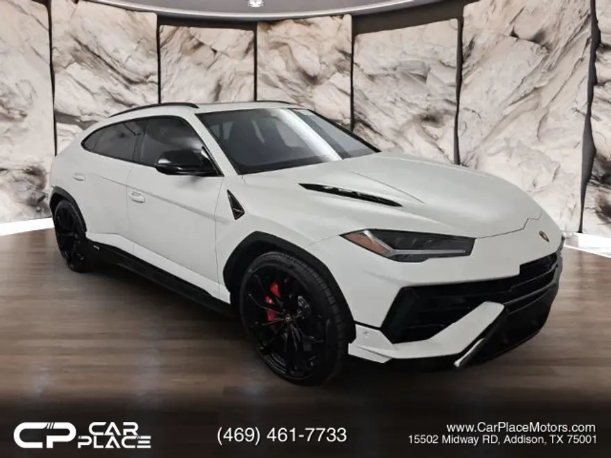 2024 Lamborghini Urus S photo 1