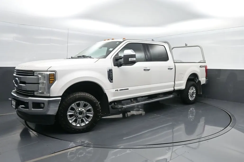 2018 Ford F-250 Lariat photo 1