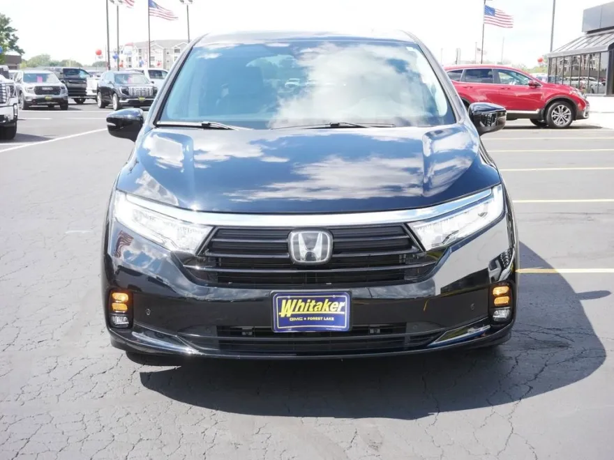 2023 Honda Odyssey Touring photo 1