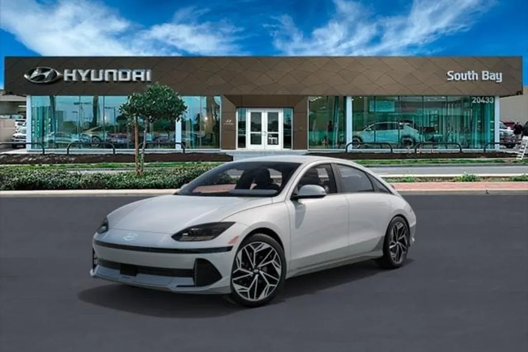 2025 Hyundai Ioniq 6 SEL photo 1