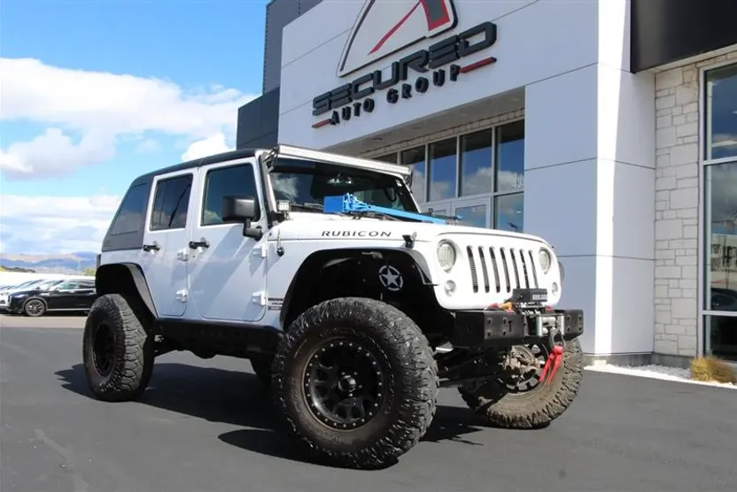 2016 Jeep Wrangler Unlimited Rubicon photo 1