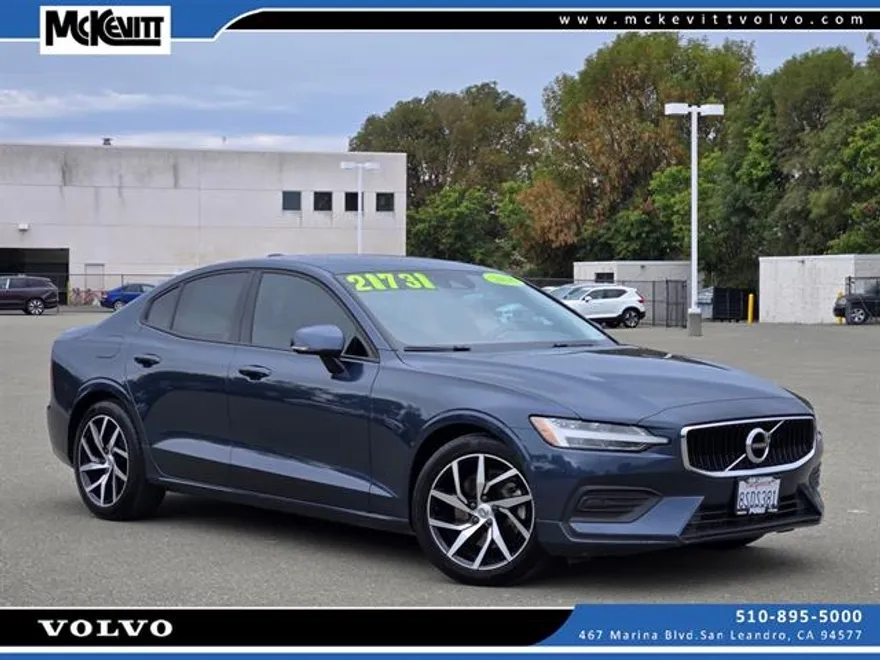 2020 Volvo S60 Momentum photo 1