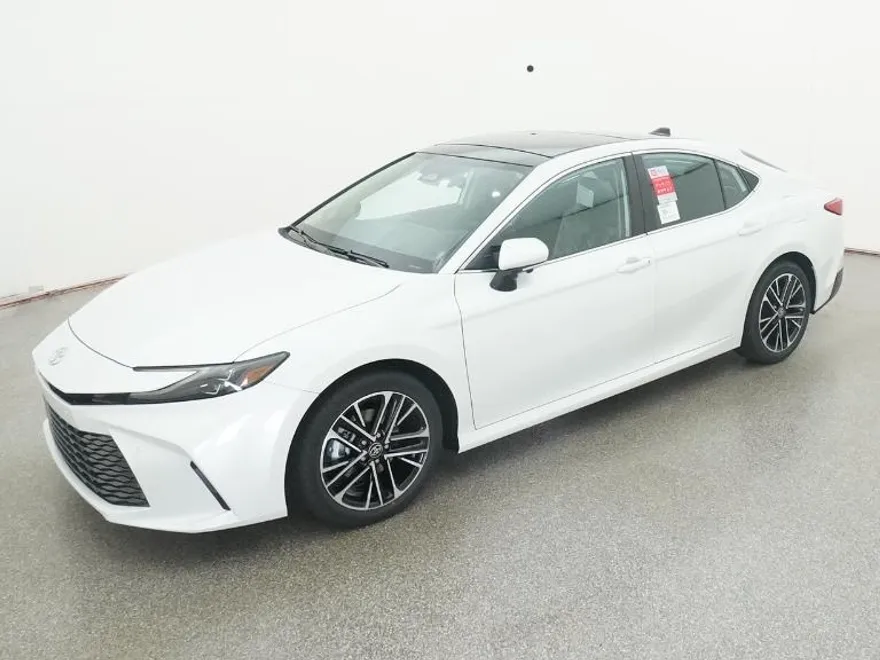 2026 Toyota Camry XLE photo 1