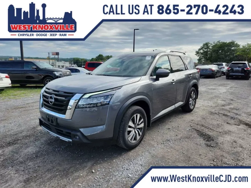 2022 Nissan Pathfinder SL photo 1