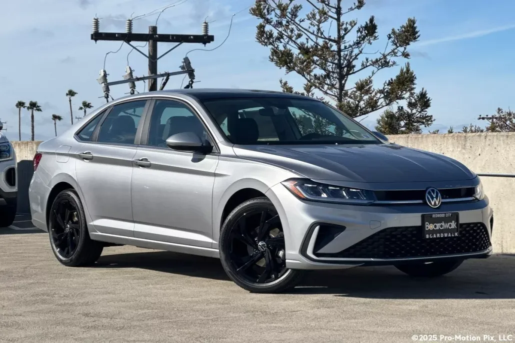 2025 Volkswagen Jetta 1.5T SE photo 1