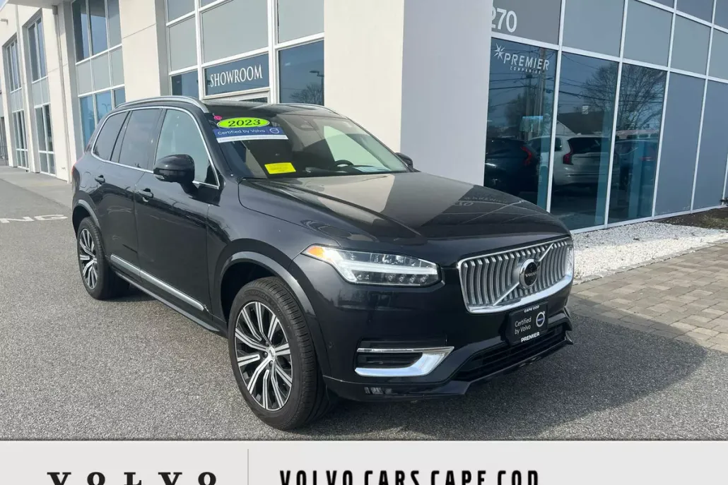 2024 Volvo XC90 Plus photo 1