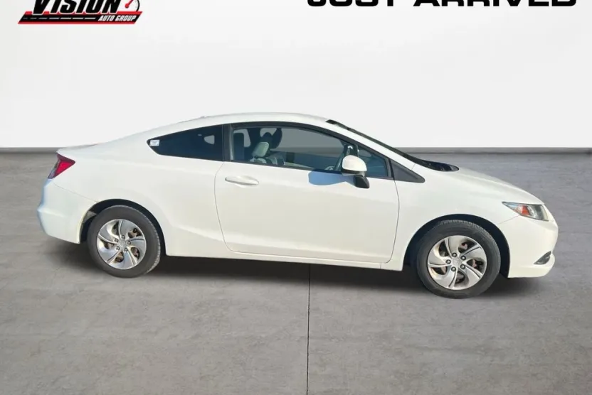 2013 Honda Civic LX photo 1