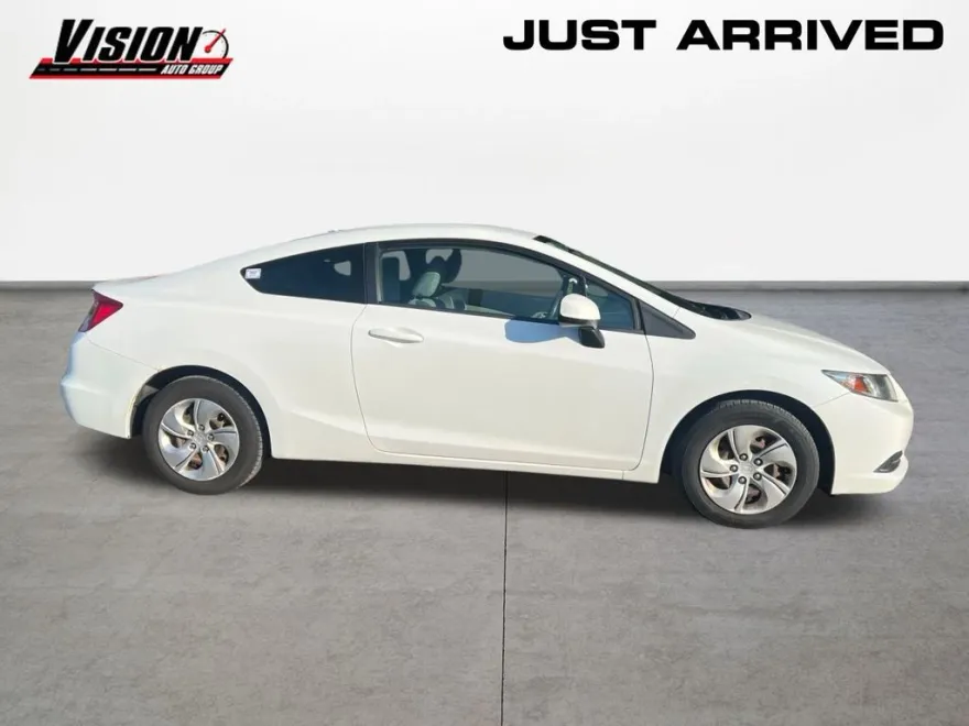 2013 Honda Civic LX photo 1