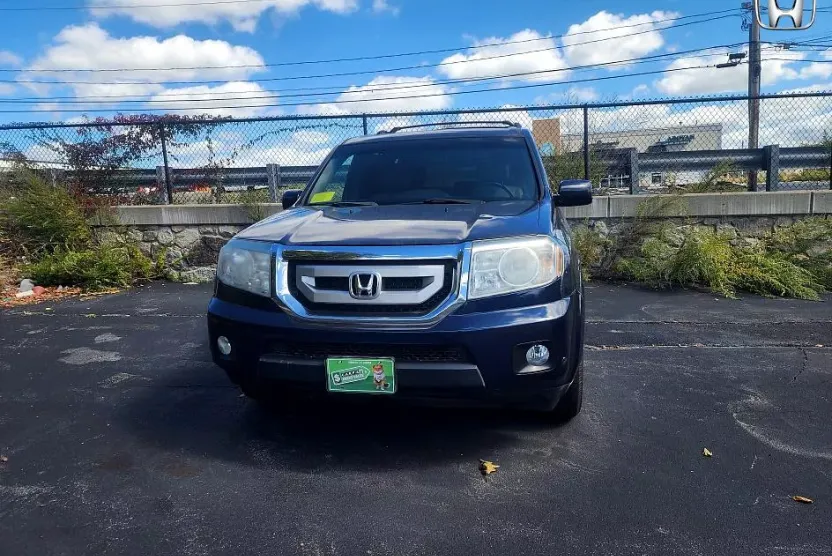 2011 Honda Pilot Touring Sport photo 1