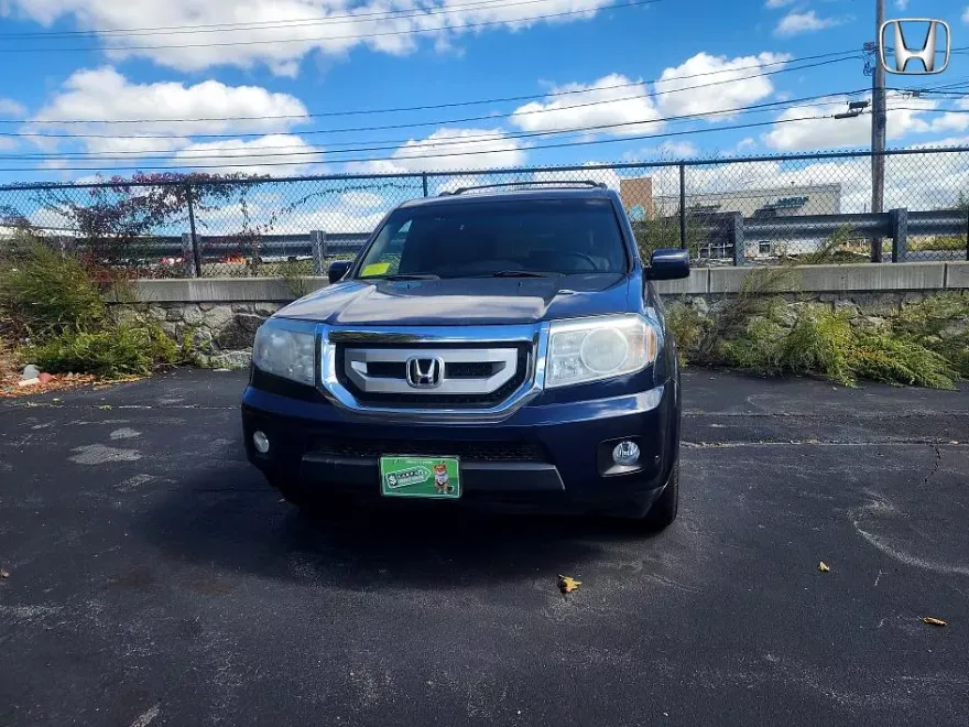 2011 Honda Pilot Touring Sport photo 1