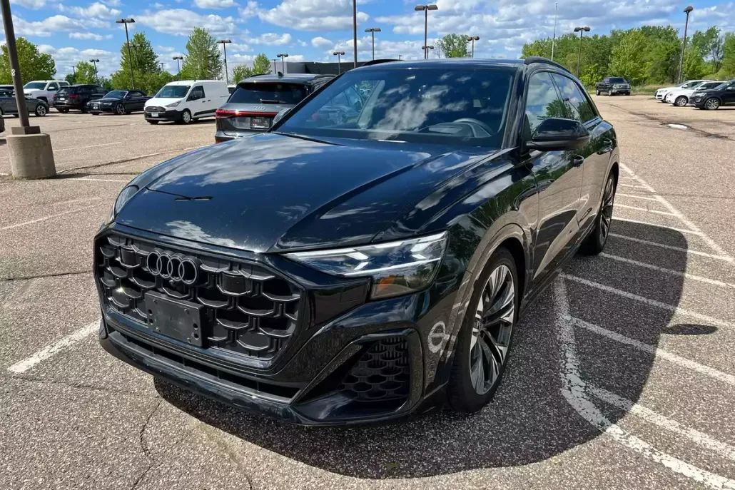 2025 Audi Q8 55 Prestige photo 1
