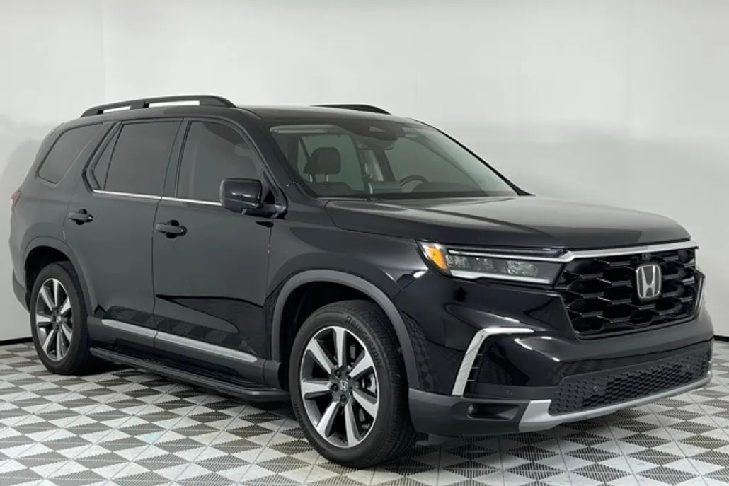 2023 Honda Pilot Elite photo 1