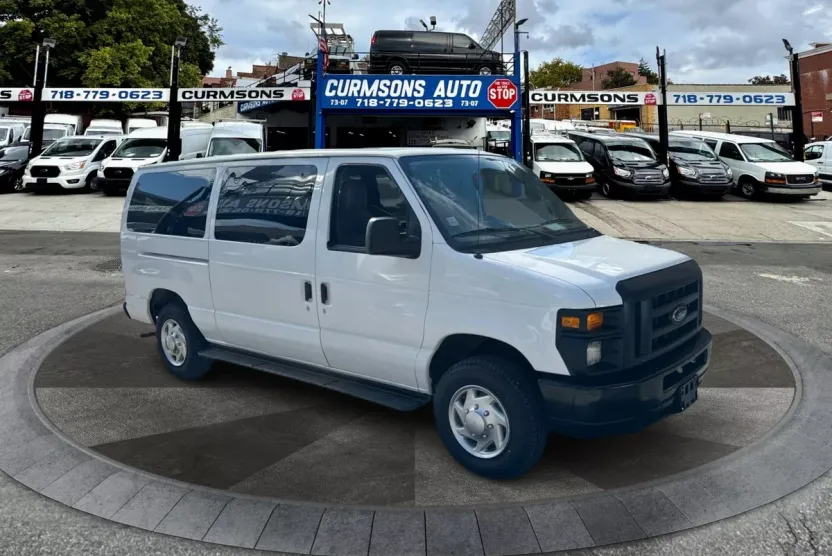 2011 Ford E-150 XL photo 1