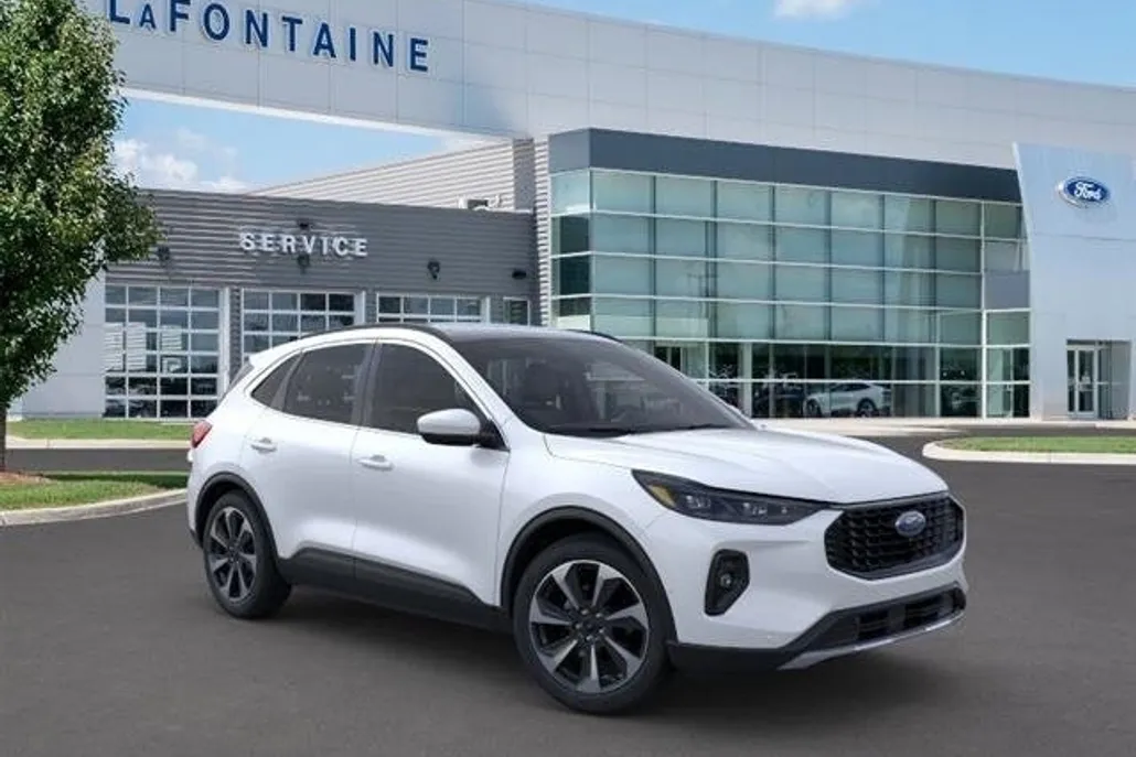 2024 Ford Escape Platinum photo 1