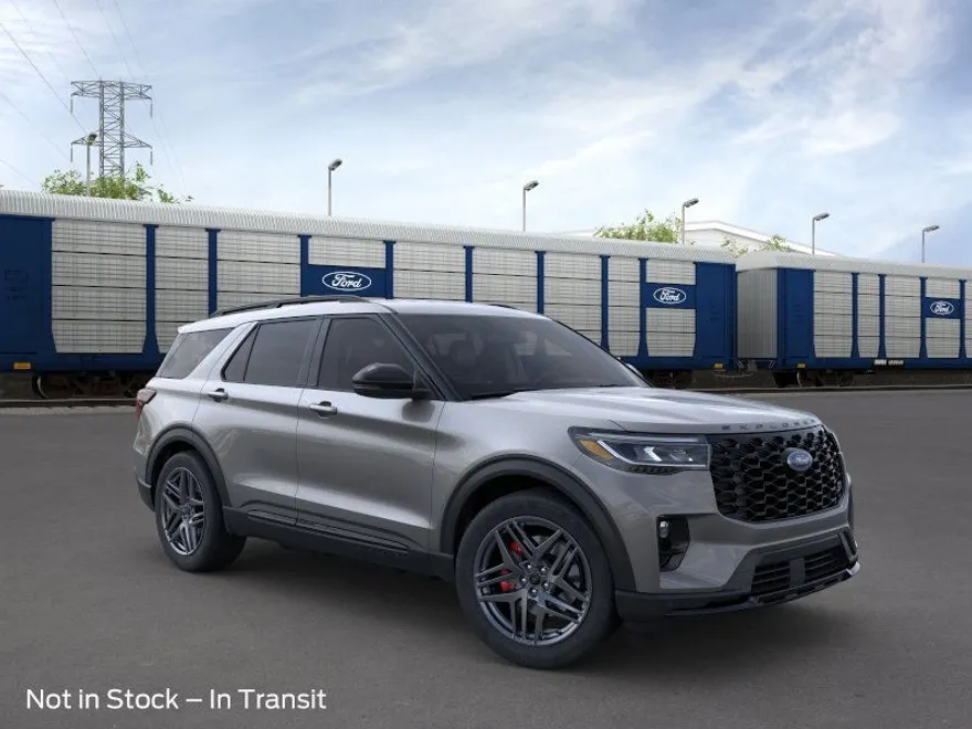 2025 Ford Explorer ST photo 1