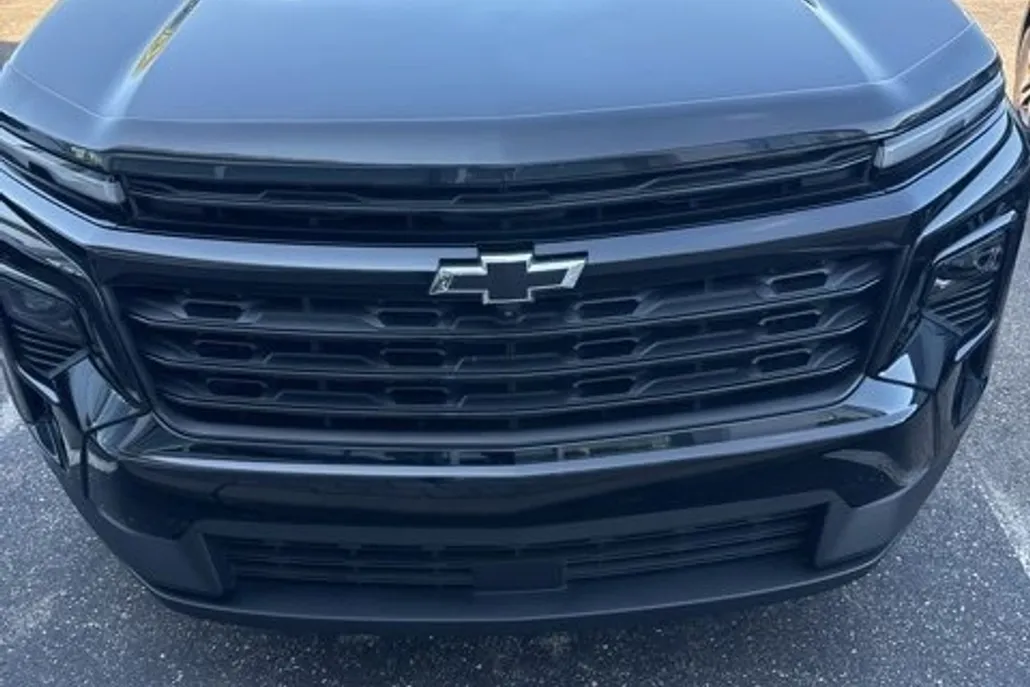 2024 Chevrolet Traverse photo 1