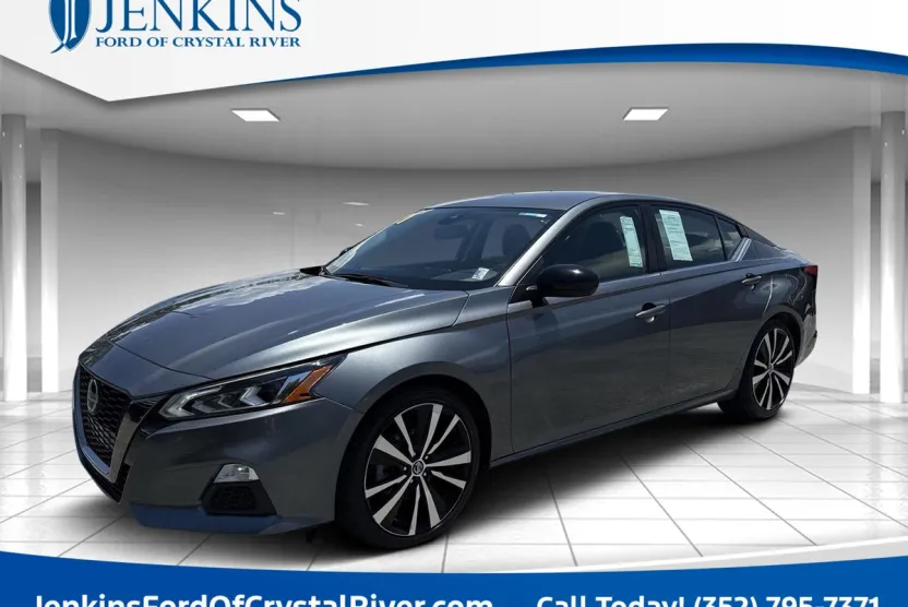 2021 Nissan Altima 2.5 SR photo 1