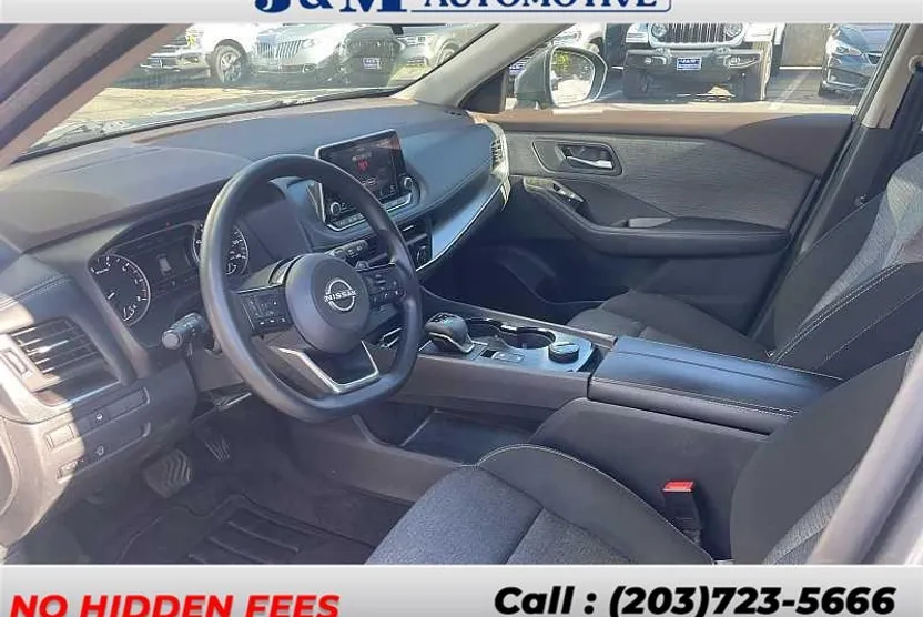 2023 Nissan Rogue SV photo 1