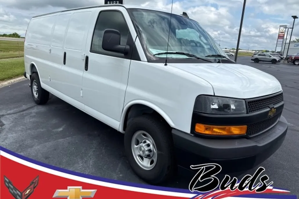 2025 Chevrolet Express Cargo 2500 photo 1