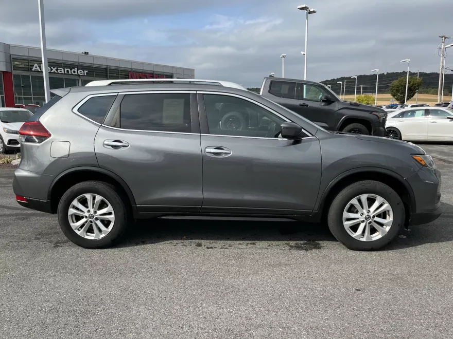 2018 Nissan Rogue AWD S photo 1